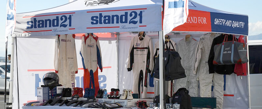 outdoor event pop-up tent setup